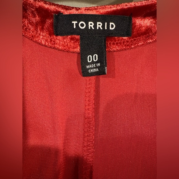 NWOT - Torrid chiffon velvet duster. Size M/L (10). Torrid size 00. - Picture 10 of 12